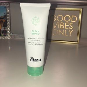 Dr.Brandt CLEAN BIOTIC™